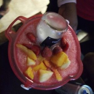 Meet your Posher, Nia